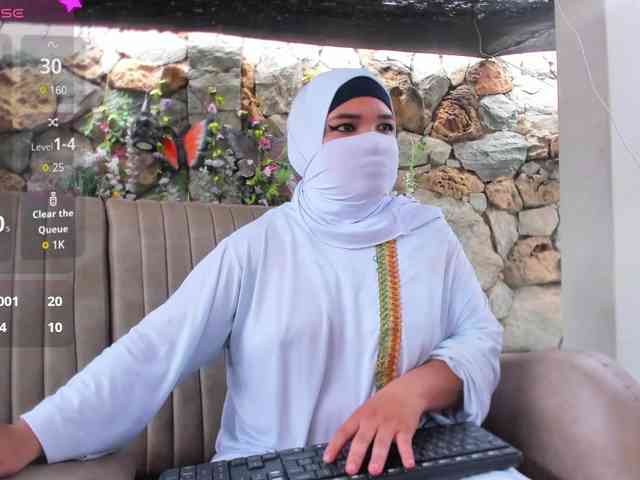 FalakYasin webcam