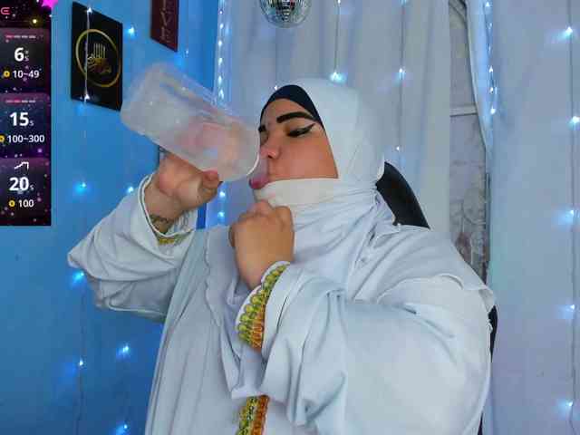 FalakYasin webcam