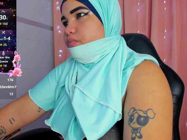FalakYasin webcam