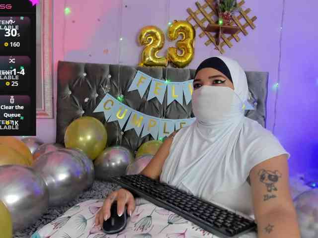 FalakYasin webcam