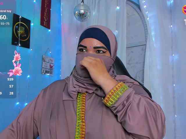 FalakYasin webcam