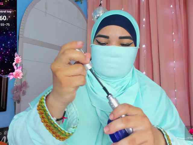 FalakYasin webcam