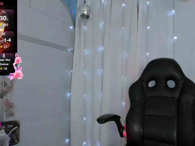 FalakYasin webcam