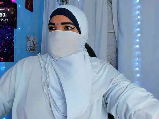 FalakYasin webcam