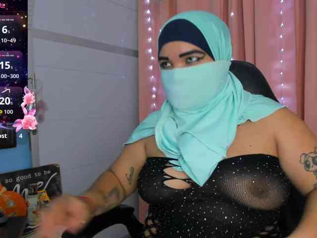 FalakYasin webcam