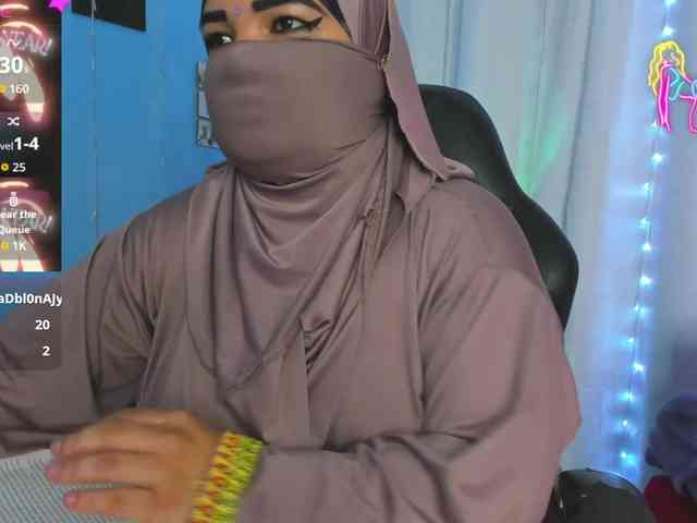 FalakYasin webcam