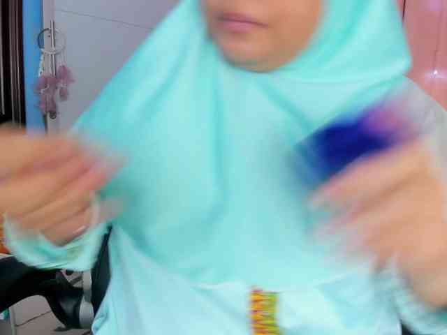 FalakYasin webcam