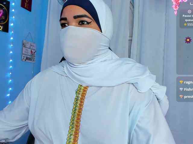 FalakYasin webcam