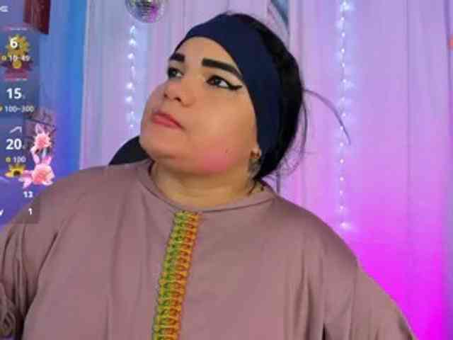 FalakYasin webcam
