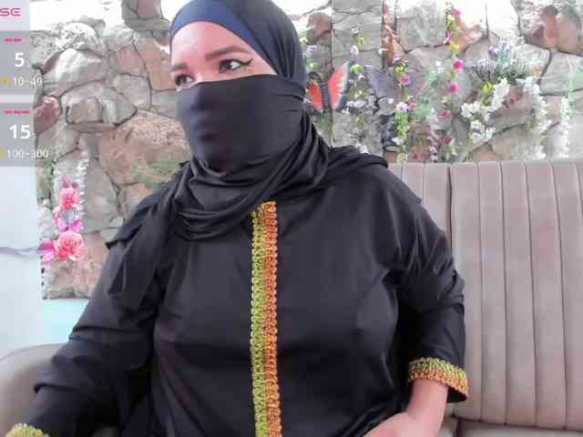 FalakYasin webcam