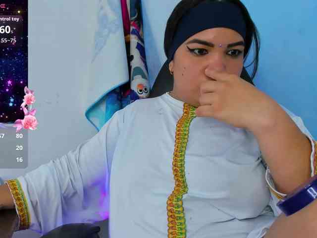 FalakYasin webcam