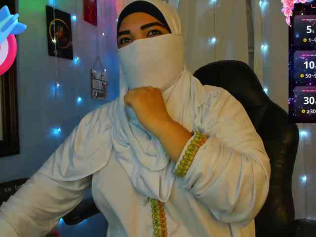 FalakYasin webcam