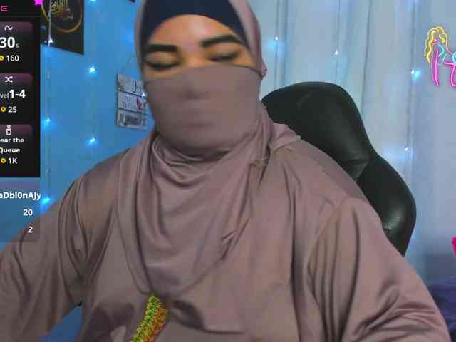 FalakYasin webcam