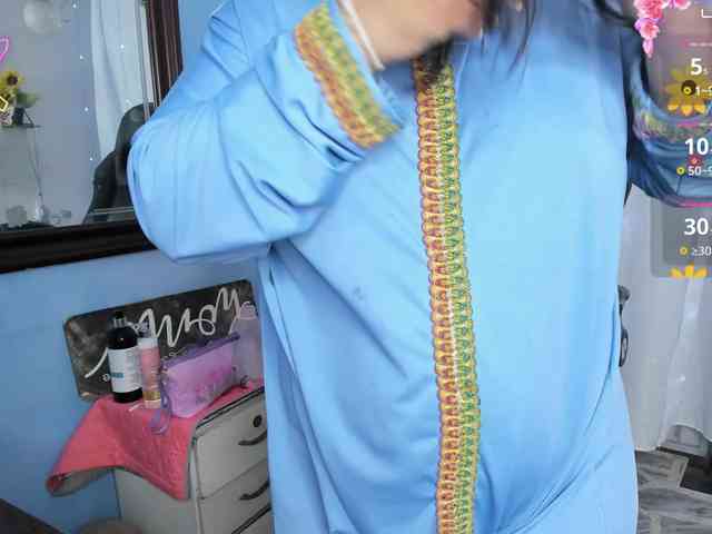 FalakYasin webcam