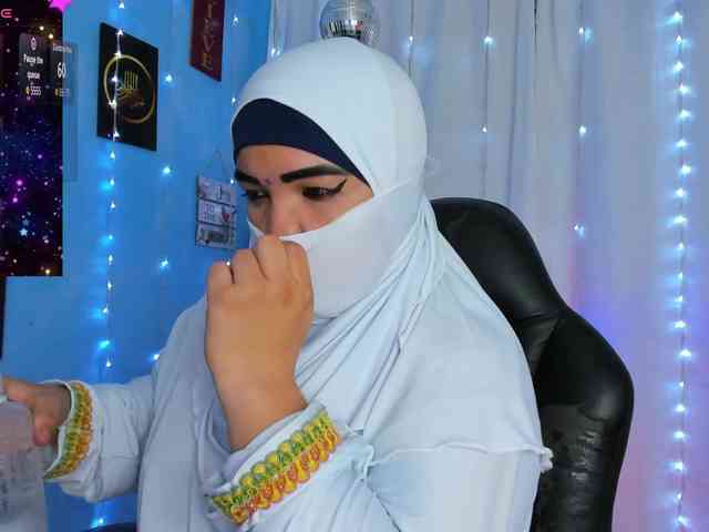 FalakYasin webcam
