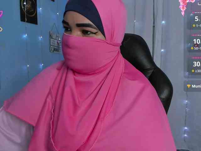 FalakYasin webcam