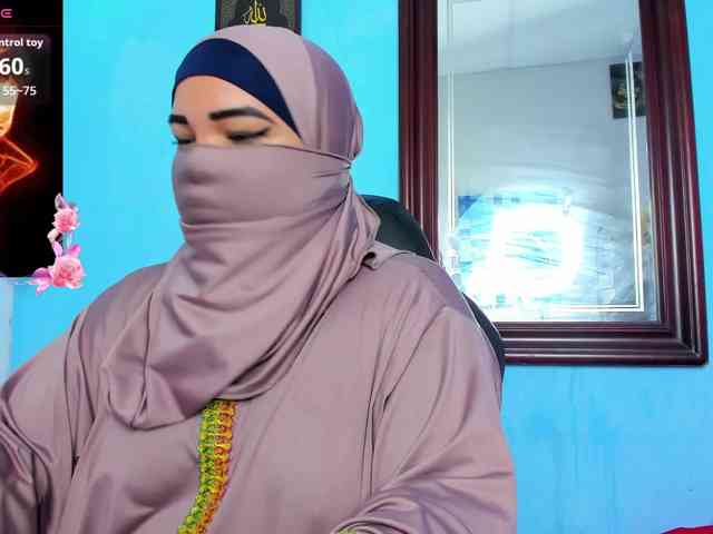 FalakYasin webcam