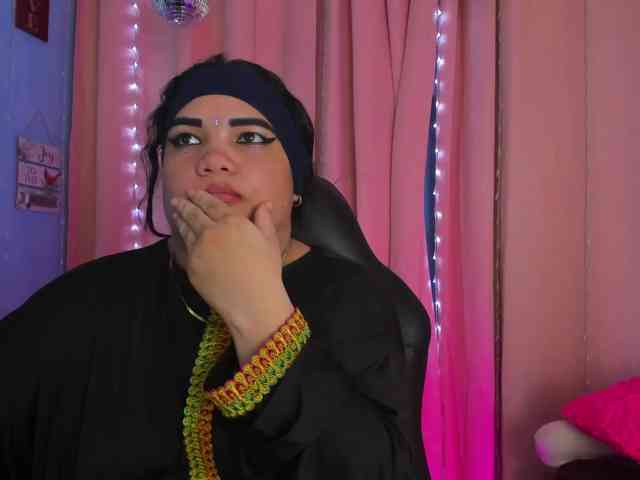 FalakYasin webcam