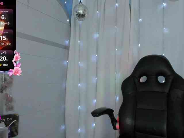 FalakYasin webcam