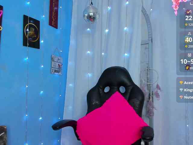 FalakYasin webcam