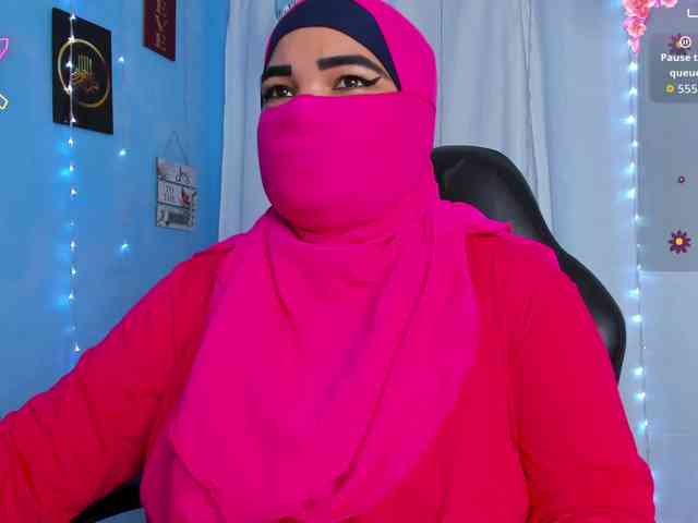 FalakYasin webcam