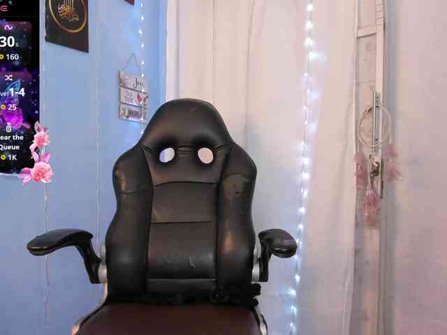 FalakYasin webcam