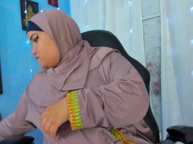 FalakYasin webcam