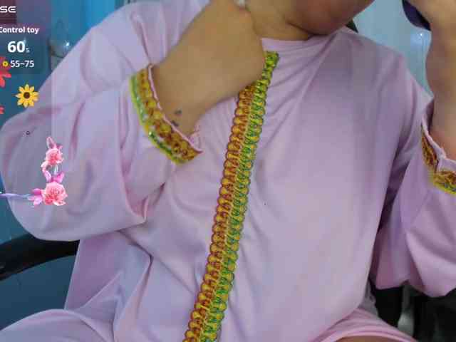 FalakYasin webcam