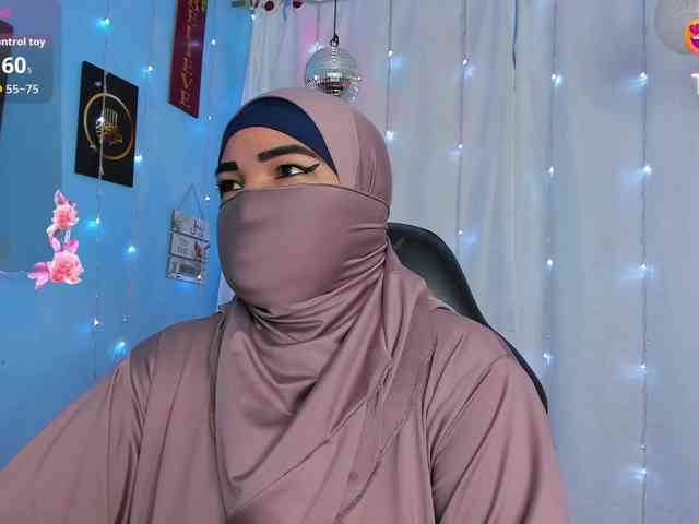 FalakYasin webcam