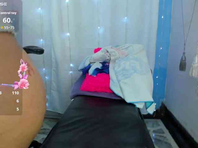 FalakYasin webcam