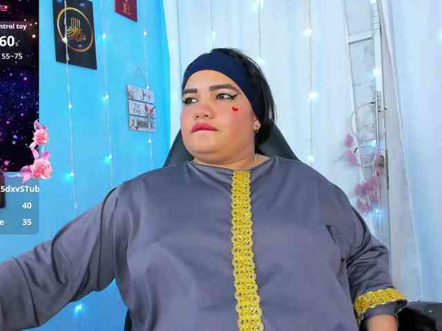 FalakYasin webcam