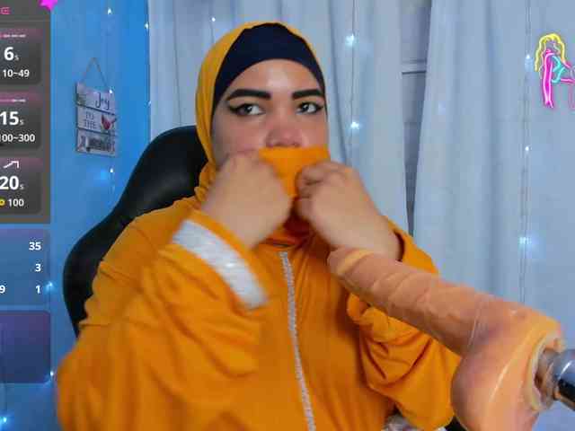 FalakYasin webcam
