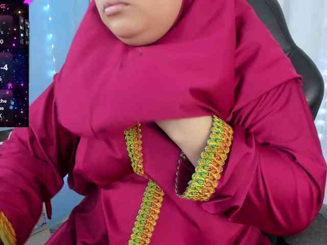 FalakYasin webcam