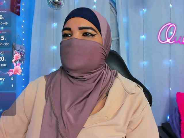 FalakYasin webcam