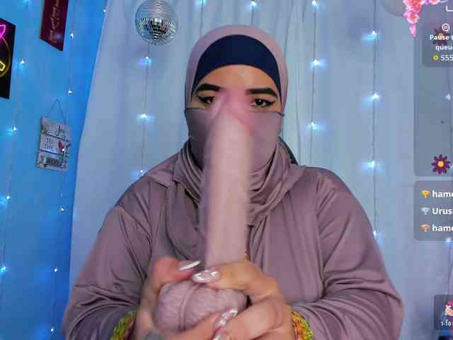 FalakYasin webcam