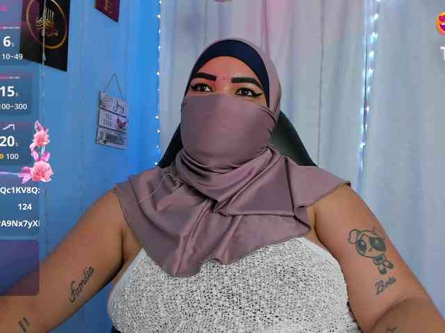 FalakYasin webcam