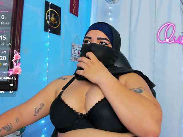 FalakYasin webcam