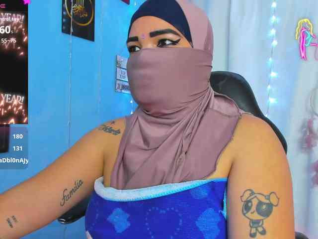 FalakYasin webcam