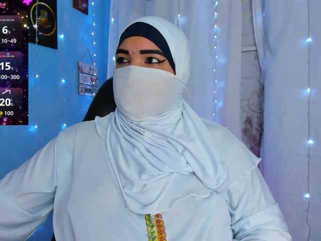 FalakYasin webcam