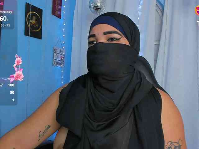 FalakYasin webcam
