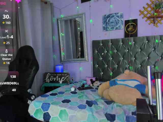 FalakYasin webcam