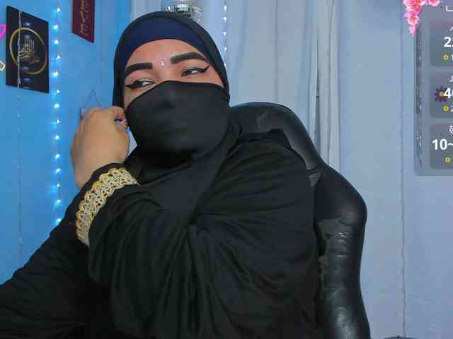 FalakYasin webcam