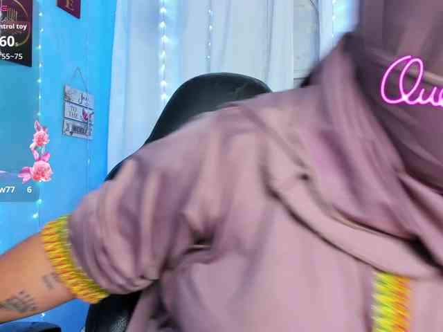FalakYasin webcam