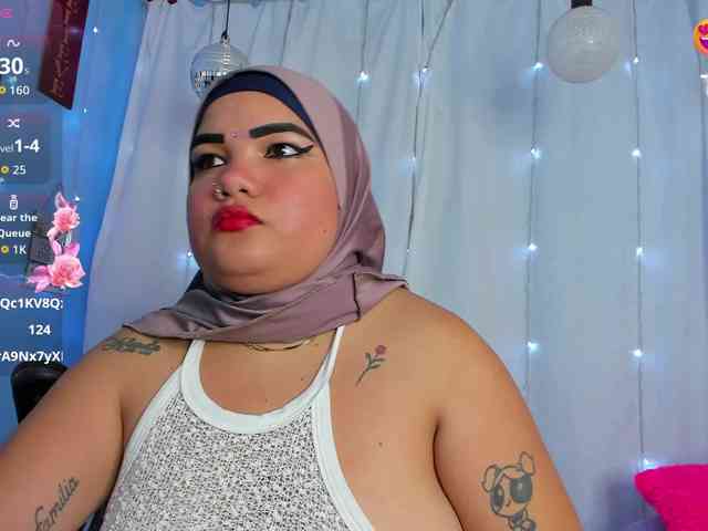 FalakYasin webcam