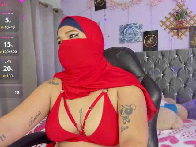 FalakYasin webcam