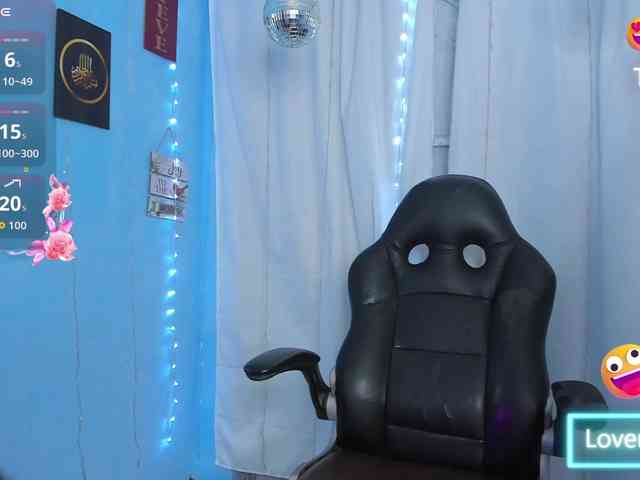 FalakYasin webcam