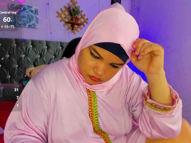 FalakYasin webcam