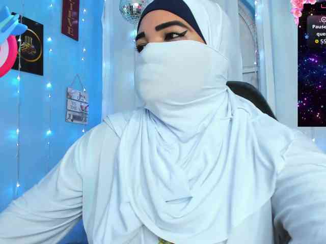 FalakYasin webcam