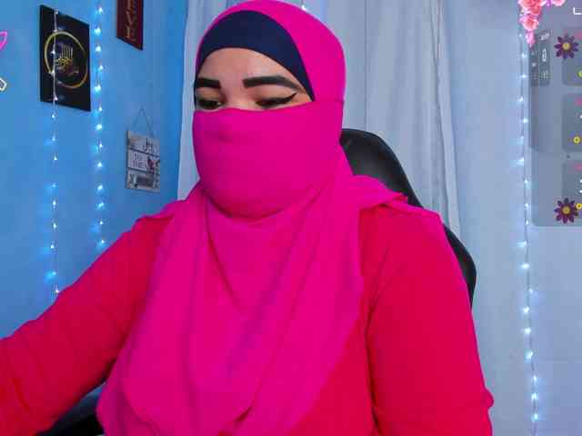 FalakYasin webcam