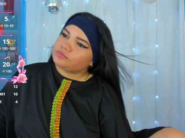 FalakYasin webcam